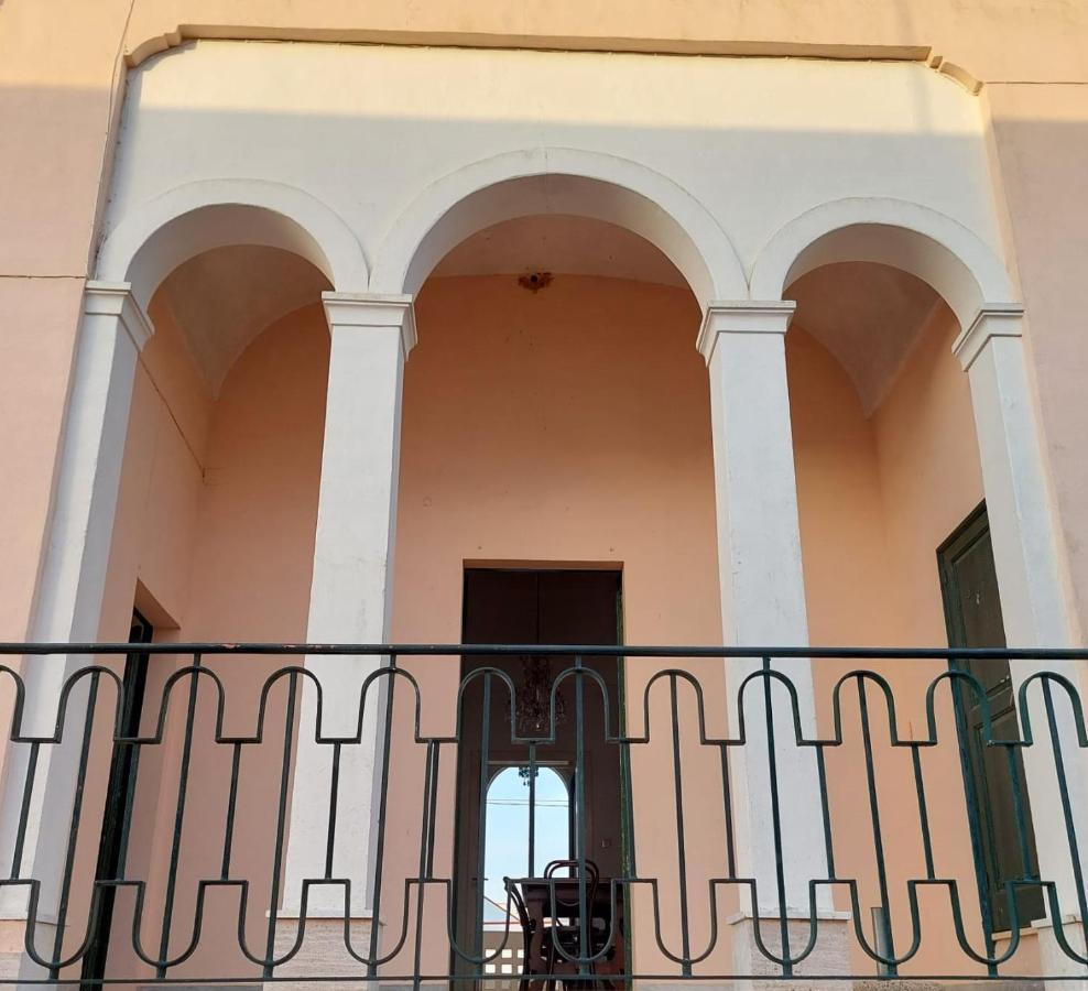 Villa Nel Salento - Ampie Camere E Giardino, Fino A 9 Persone Barbarano del Capo Exterior foto